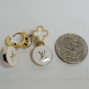 LV Double Sided Zip Pull, Clover Earings